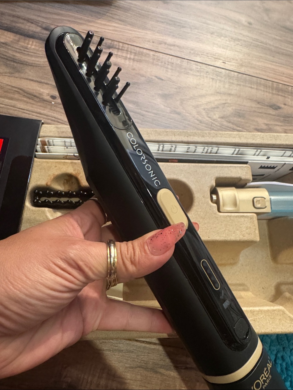 L'Oreal ColorSonic Hair Coloring Tool - Black & Gold Accent